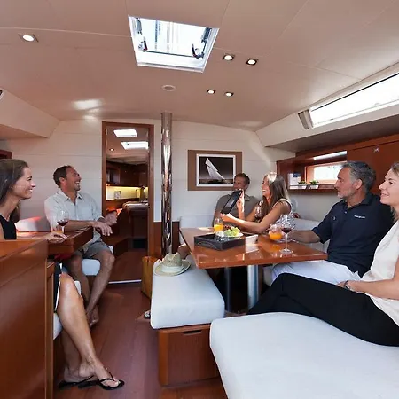 Bateau-hôtel Boat In